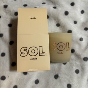 Colourpop sol body vanilla candle